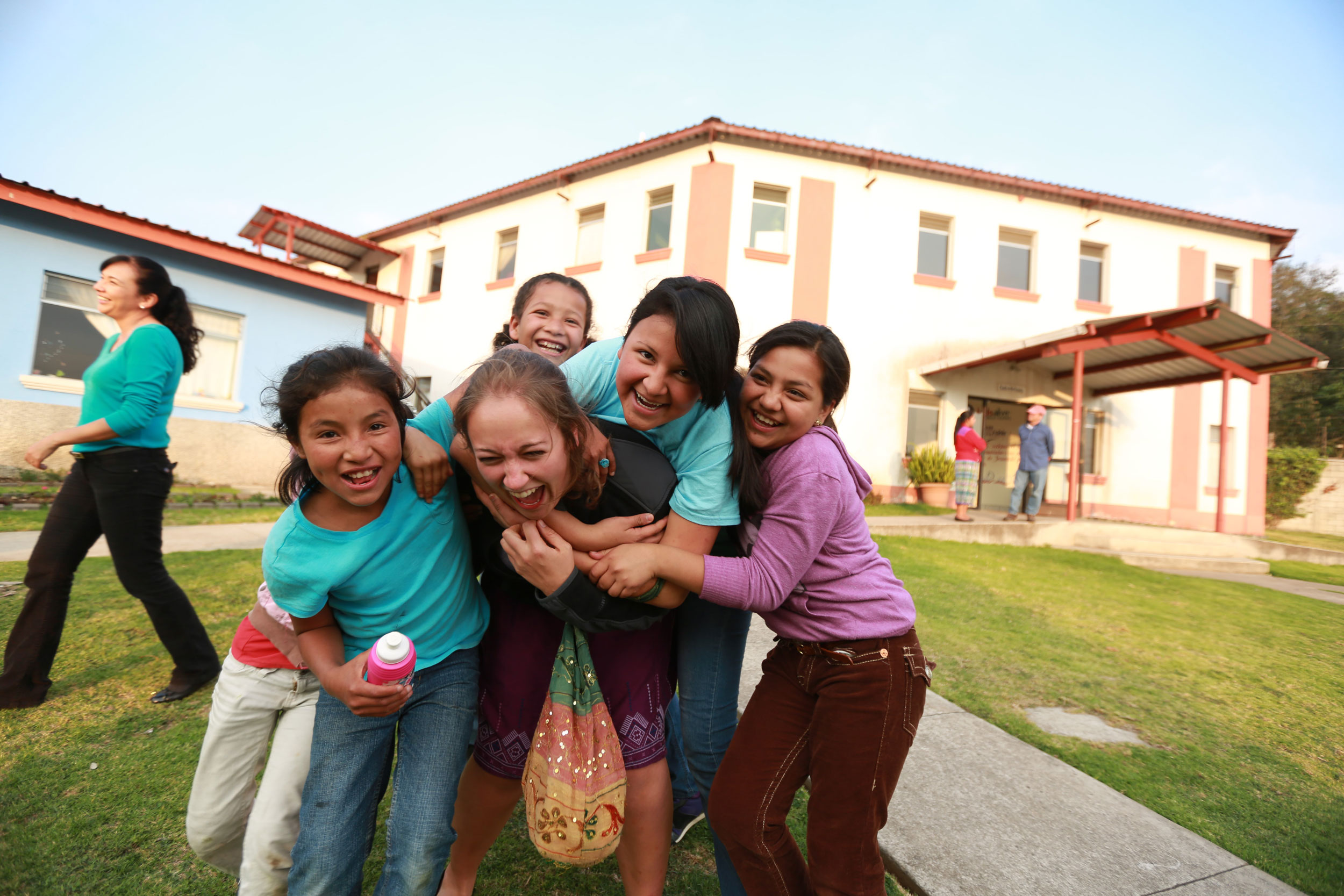 Billy-Graham-Scholarship-kids-laughing
