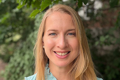 SaraBeth Wadsworth Headshot
