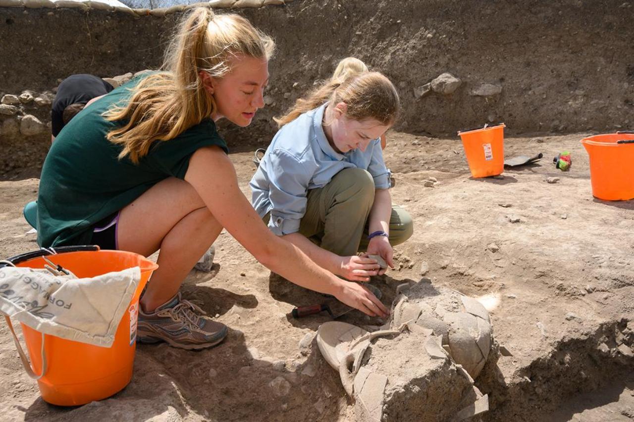 Tel Shimron excavation work