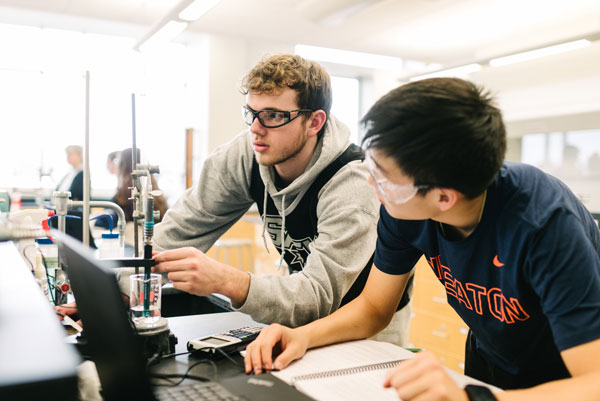 Two Wheaton College Chemistry Students in the Lab