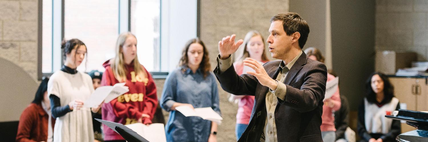Dr. John Trotter Directing Wheaton College Concert Choir 2023