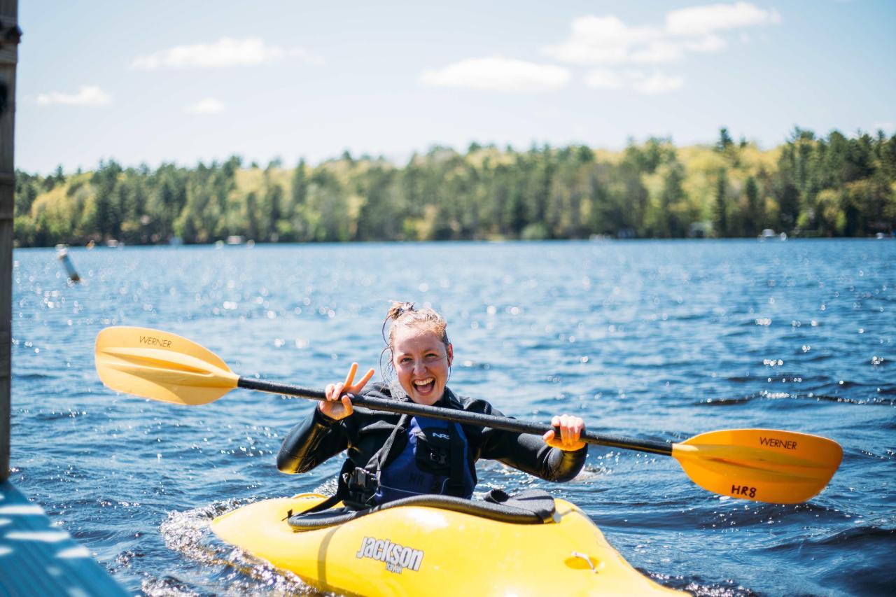 honeyrocker enthusiastically kayaks