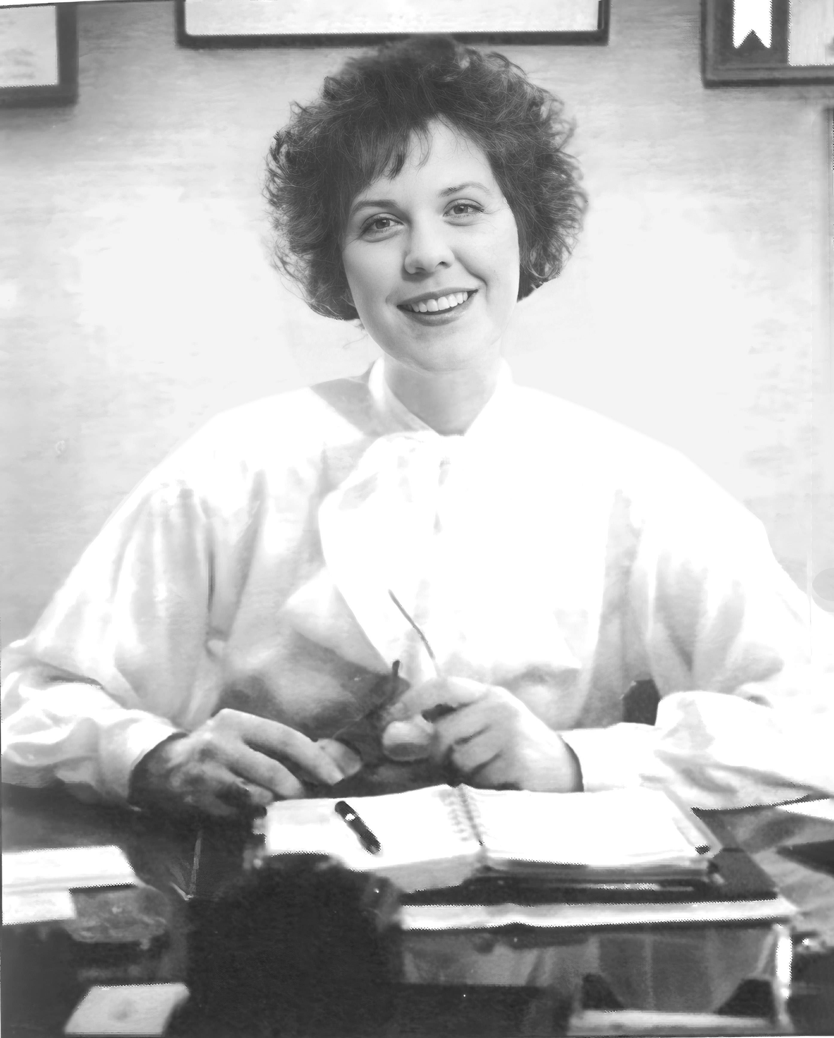 Marilee Melvin ’72 at her desk in 1988 during the first year of her tenure as vice president of alumni relations.