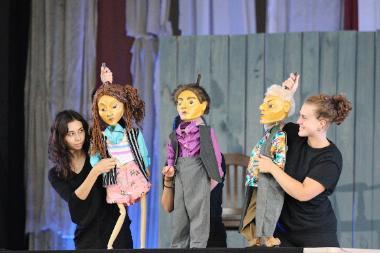 380x253 Listing Image Shakespeare in the Park Puppet Show