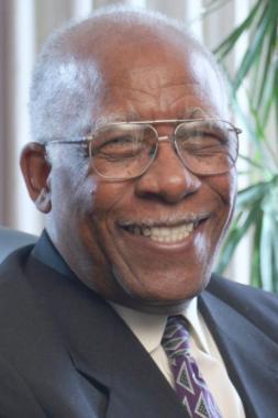 Dr. Melvin Banks Sr. headshot 253x380
