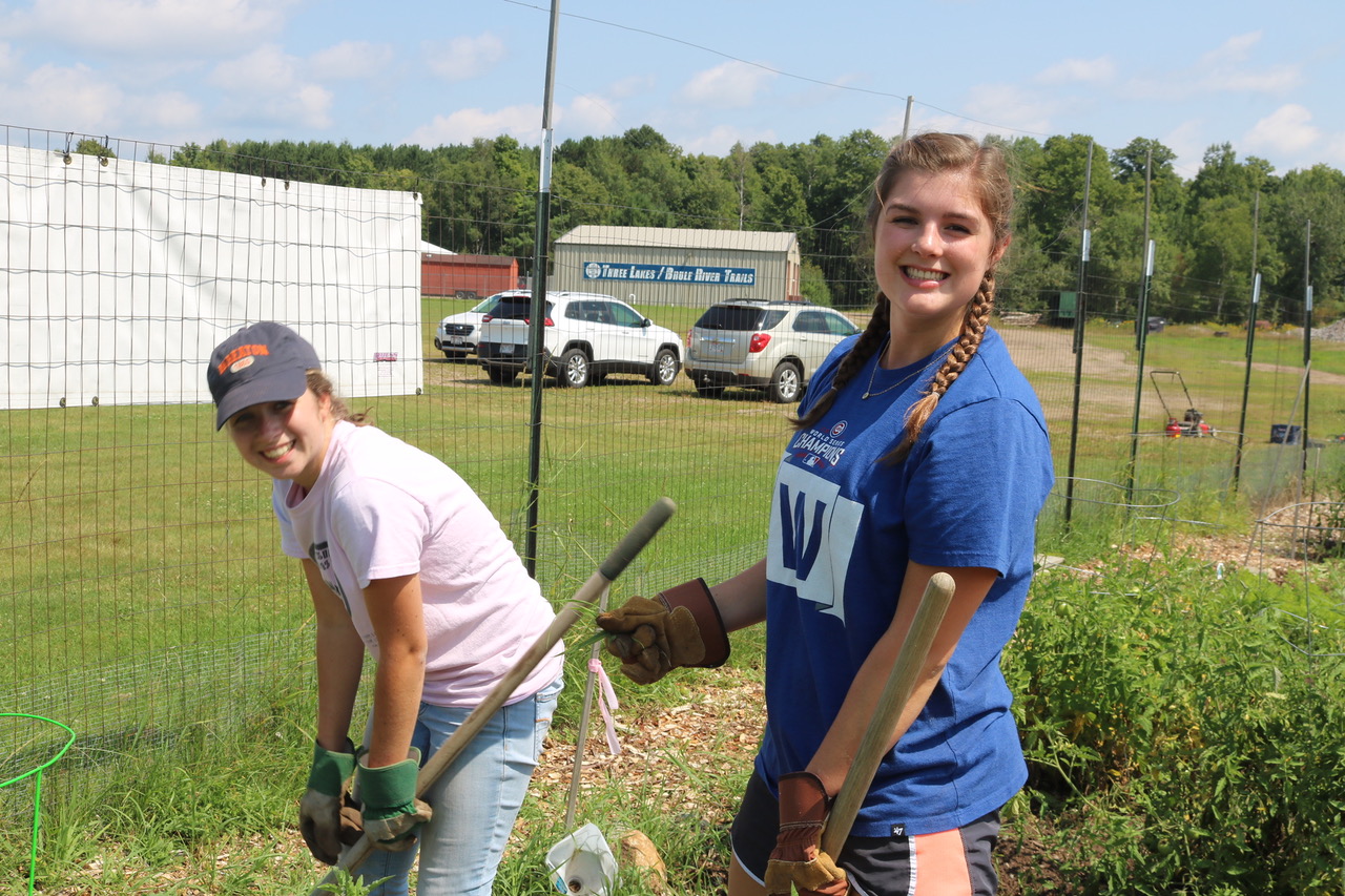 Maddy Preston Working