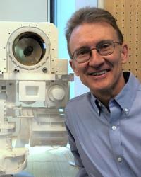 Dr. Roger Wiens with Mars rover